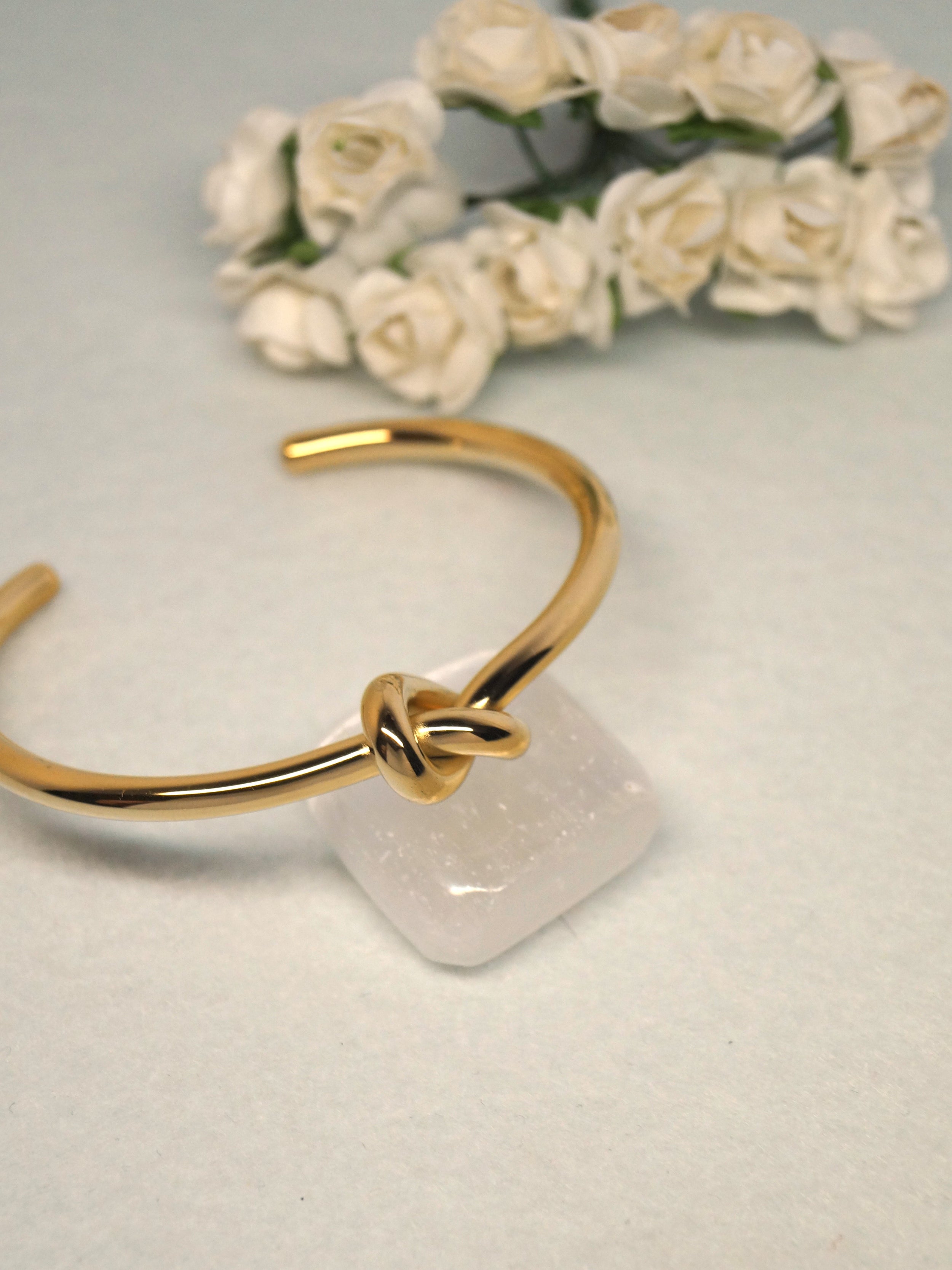 Golden Knot Bracelet